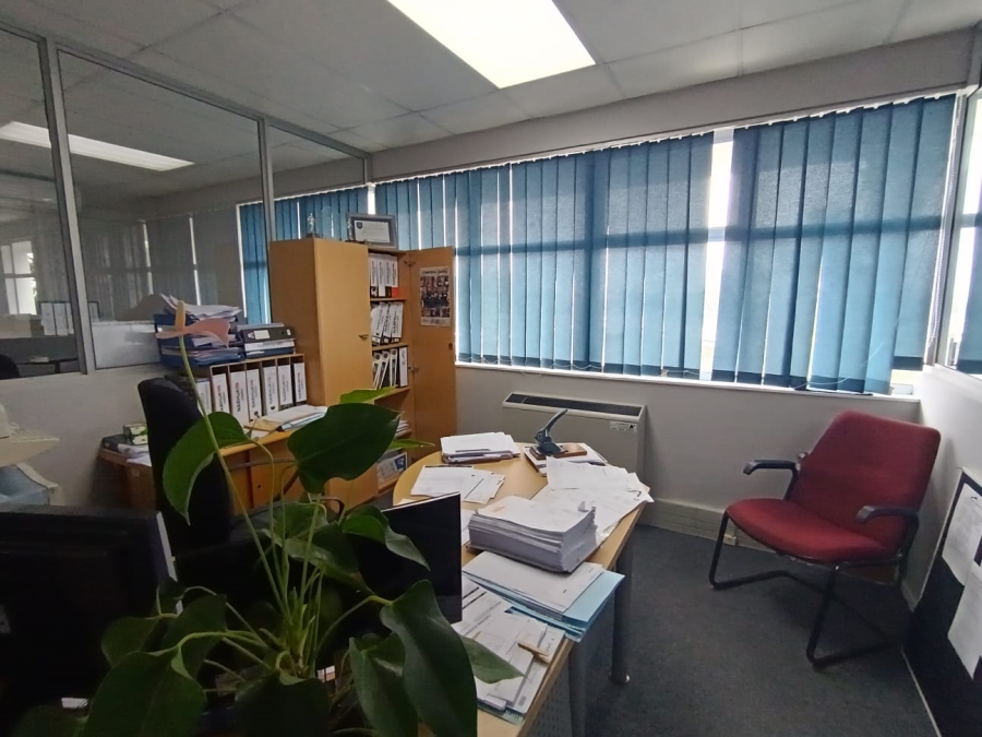 To Let Commercial Property for Rent in Lorraine Eastern Cape